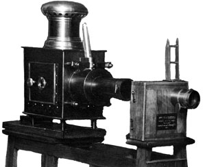 Jedan-od-prvih-modela-bioskopskog-projektora
