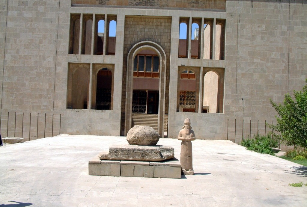 MosulMuseum_Mosul_MuzahimJalili_DSCF0210-e1427789755588