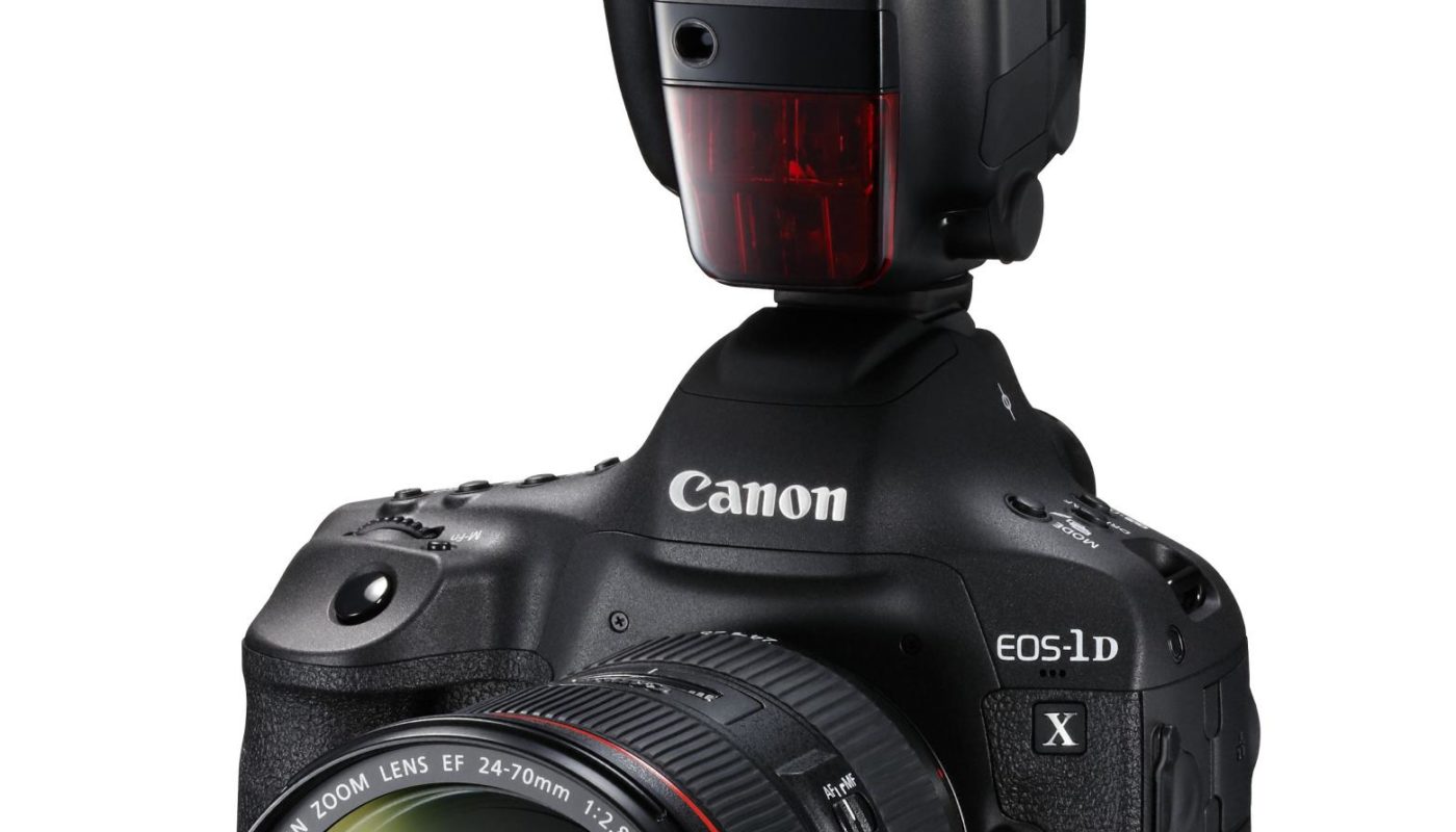 EOS-1D-X-Mark-II-with-flash