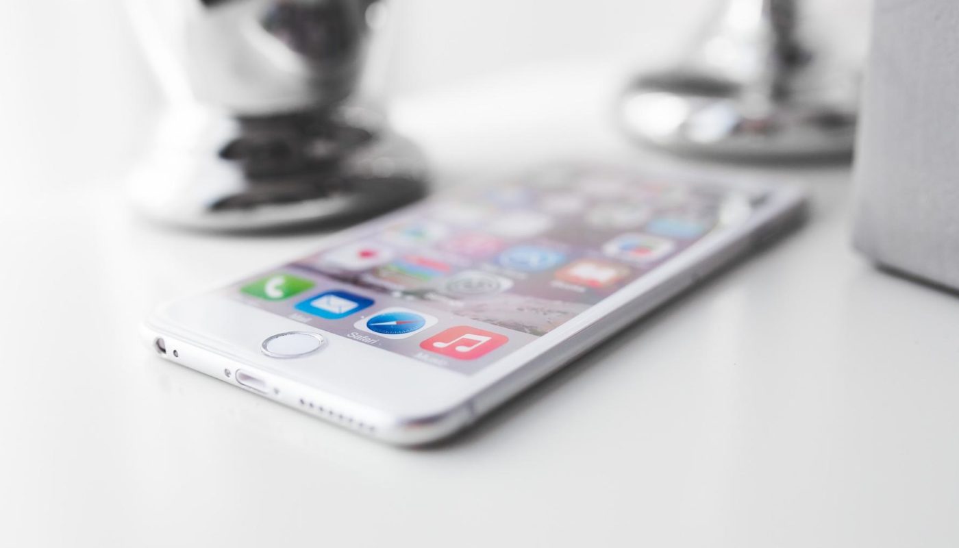 apple-iphone-technology-white